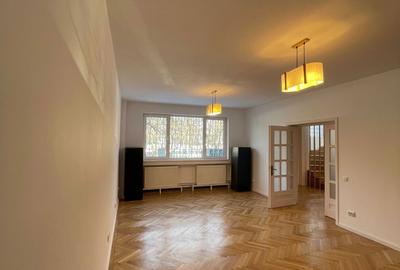 Casă cu 4 camere cu Teren 220 Mp în Central - 2