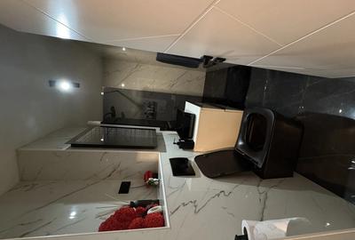 Garsoniera decomandata, renovata integral, etaj 1 Azuga - 2