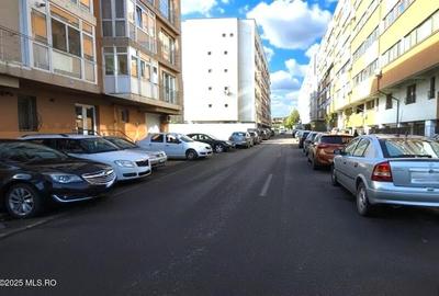 	Km 4-5 - Lidl, Garsoniera decomandata, 40 mp, incadrata, etajul 1! - 24