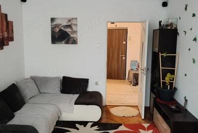 Apartament cu 3 camere decomandat în Central - 1