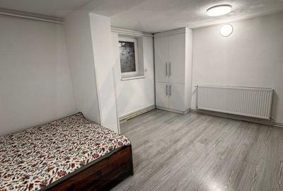 Apartament cu 3 camere semidecomandat, mobilat în Hipodrom 3 - 2