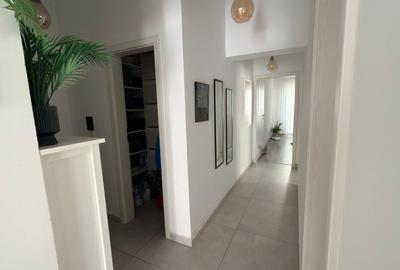 Apartament cu 3 camere decomandat, mobilat în Giroc - 2