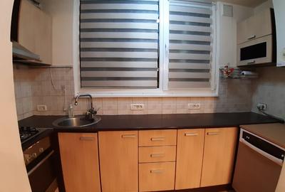 Apartament 4 camere renovat si semimobilat zona 700 - 7