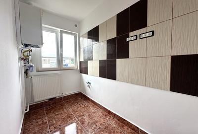 Apartament 2 camere, 40 mp utili, decomandat -  zona Dacia - 3