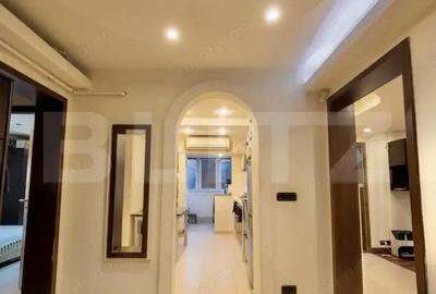 Apartament cu 4 camere decomandat în Central