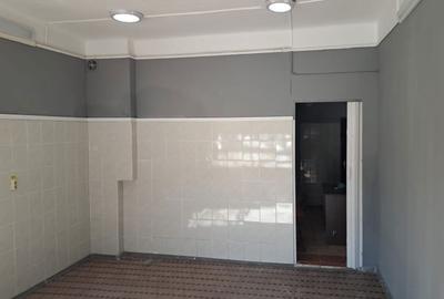 Spațiu comercial, de 30 mp, în Uverturii - 5