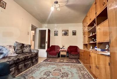Apartament cu 3 camere decomandat, mobilat în Dacia