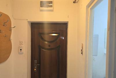 Vand sau inchiriez garsoniera in Deva, zona Dacia, etaj 2, mobilata - 2