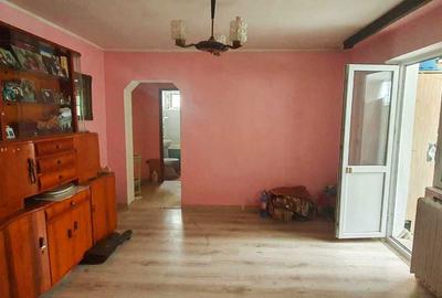 Apartament cu 2 camere semidecomandat în Central - 1