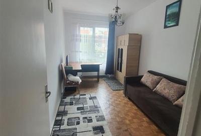 Apartament 2 camere decomandat etajul 1 Tractorul - 3