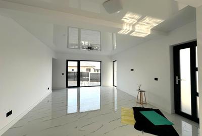 Duplex cu 4 camere cu Canalizare în Popas Păcurari - 7