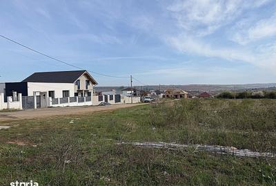 Teren de 650 mp, în Oncea
