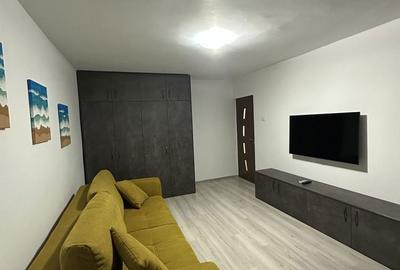 Apartament cu 2 camere decomandat în Crângași