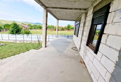 Casă individuală cu 15 camere cu Garaj în Girov - 9