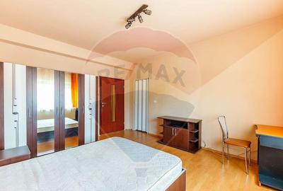 Apartament cu 3 camere de inchiriat - Zona Intim - 4