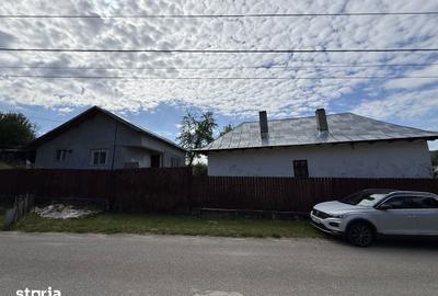 Casă cu 4 camere cu Teren 1390 Mp în Voinești - 8