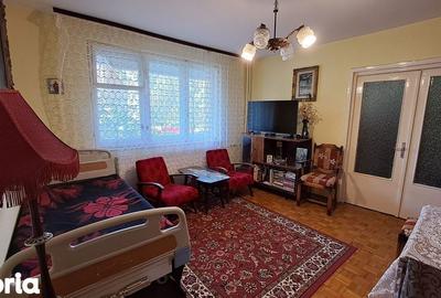 Apartament cu 3 camere semidecomandat în Decebal - 14