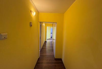 Apartament cu 4 camere semidecomandat, mobilat în Baza 3 - 2