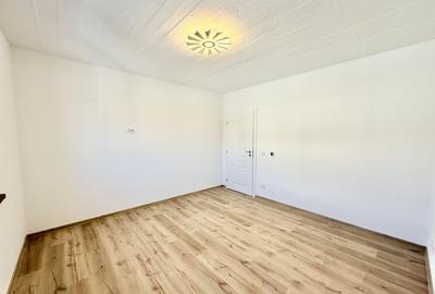 Duplex cu 5 camere cu Canalizare în Dumbrăvița - 11