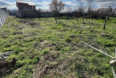 Teren de 870 mp, în Central