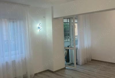 Inchiriez apartament cu trei camere,central - 1