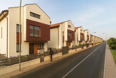 Casă individuală cu 4 camere cu Teren 290 Mp în Prelungirea Ghencea