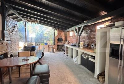 Casa de vanzare, 3 dormitoare, 160 mp utili, teren 528 mp , Unirii - 17