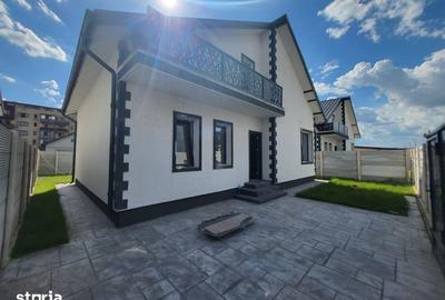 Casă cu 3 camere cu Teren 320 Mp în Central - 11
