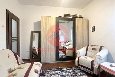 Casă cu Canalizare în Poiana - 9