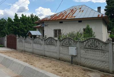 Casă cu 4 camere în Central - 1
