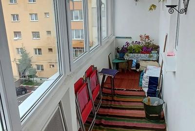 Apartament cu 3 camere decomandat în Ștefan cel Mare - 7
