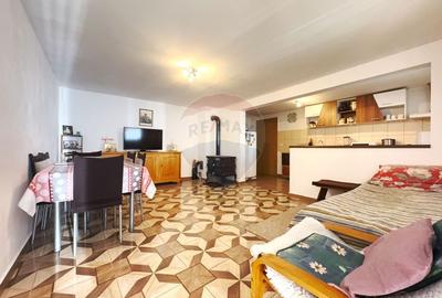 Casa cu potential, teren generos, pozitie buna, in Pischia - 2