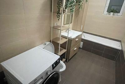 Apartament cu 3 camere decomandat în Apărătorii Patriei - 3