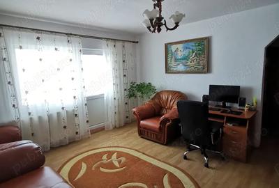 Inchiriez apartament 2 camere, 2 4 cartier Crang 2 - 2