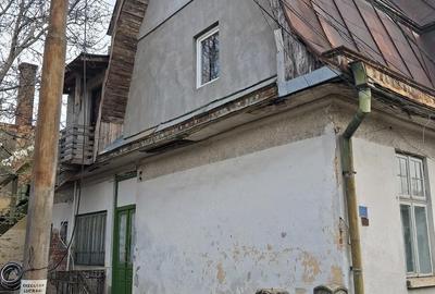 Casă cu Teren 100 Mp în Central - 2