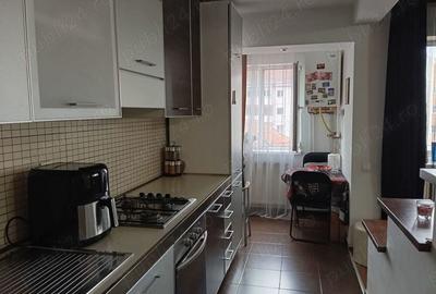 Inchiriez apartament modern - 6