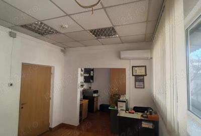 Spațiu comercial, de 996 mp, în Central - 3