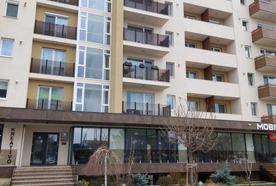 Spațiu comercial, de 194 mp, în Tractorul - 2