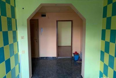 Apartament cu 3 camere decomandat în Mircea-Vodă - 7