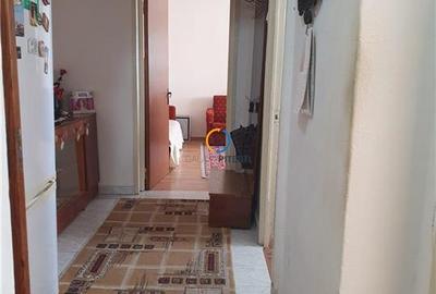 Apartament cu 2 camere decomandat în Prundu