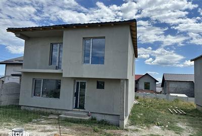 Casă cu 4 camere cu Teren 160 Mp în Central - 2