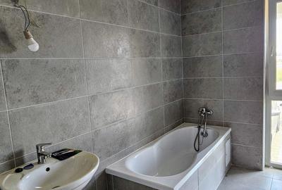 Intabulat - Ap. cu 3 camere 88mp utili, gradina 19 mp, Str. Pictor Brana - 9