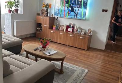 Apartament cu 3 camere semidecomandat în Central - 5