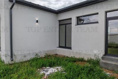 Vila stil mediteraneean, moderna, cu 4 camere ( parter ) si curte generoasa 400m - 11