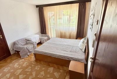 Inchiriez apartament 2 camere langa centru Brasov Inchiriez apartament 2 camere langa centru Brasov - 2