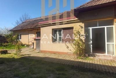 Casa tip duplex , str.Mihai Eminescu ,zona excelenta la strada principala - 2