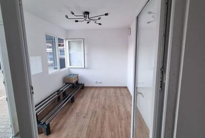 Spațiu comercial, de 13 mp, în Central - 4