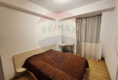 Apartament cu 3 camere de vânzare în zona Berceni - 9