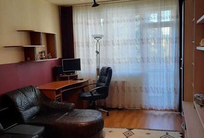 Apartament cu 2 camere decomandat în Central - 1