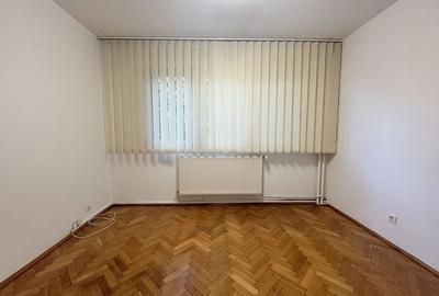 De închiriat apartament modern – Zona Medicină - 13